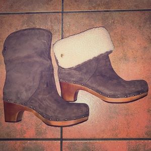 UGG LYNNEA SHEARLING Leather CLOG BOOT Size 11
